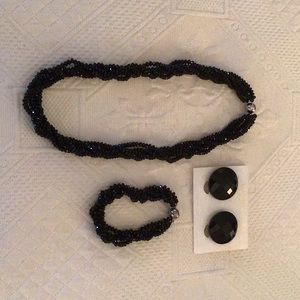 BLK. FACETED GLASS BEAD NECKLACE/BRACELET/EARRINGS